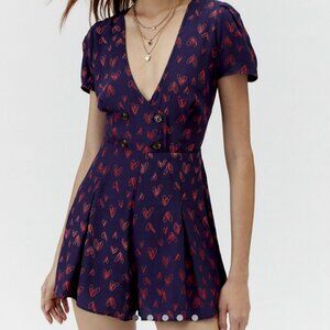 NWT - Blue Juliette Printed Short Sleeve Romper (L)